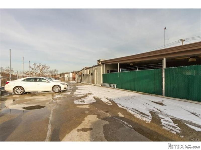 Commercial Property For Sale: 285 Saw.. - 2