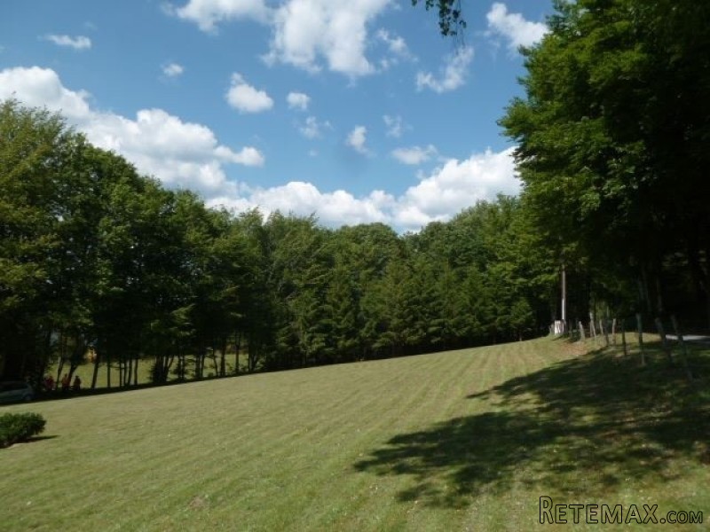 Country House in 1.3 Hectares - 2
