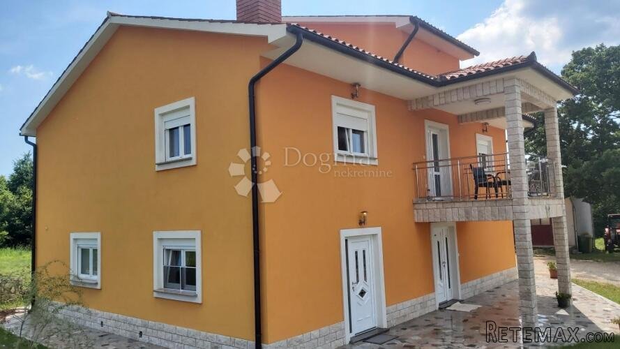 LABIN, Prekrasna kuća u okolici Labina s velikom okućnicom - 3
