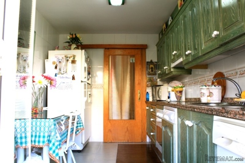 4 Bedrooms - Apartment - Malaga - For.. - 2