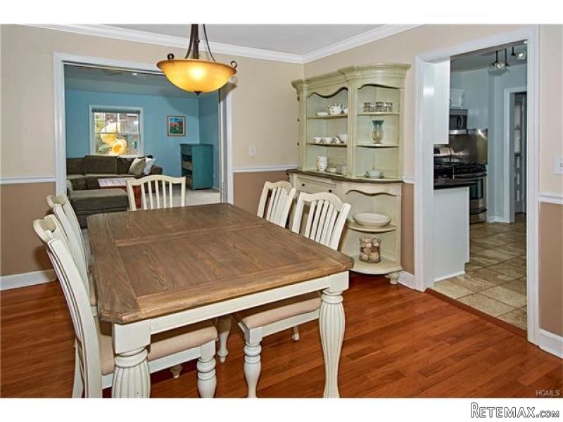 3 bedroom House For Sale: 87 Munson.. - 2