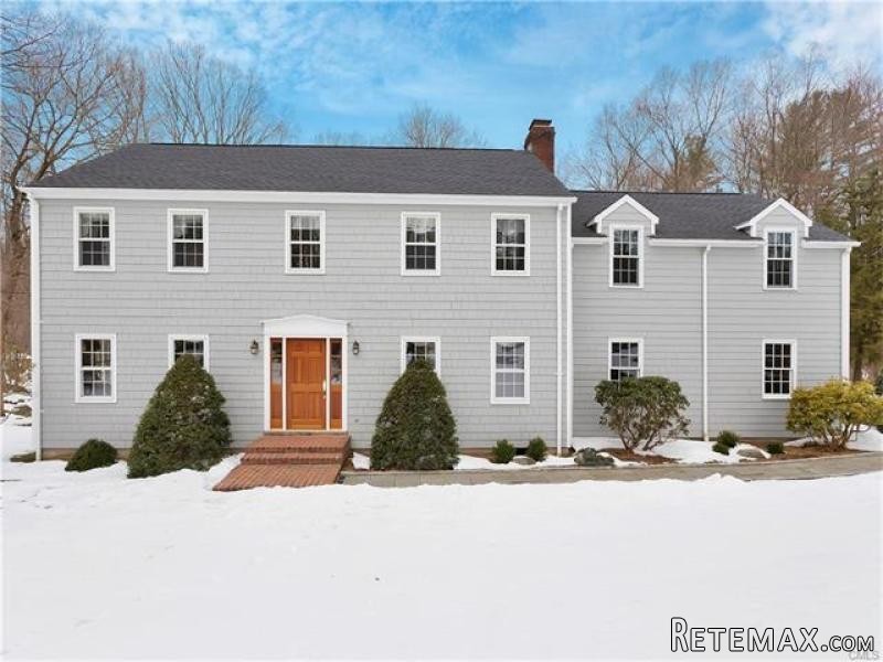 5 bedroom House For Sale: 242 BRANCH..