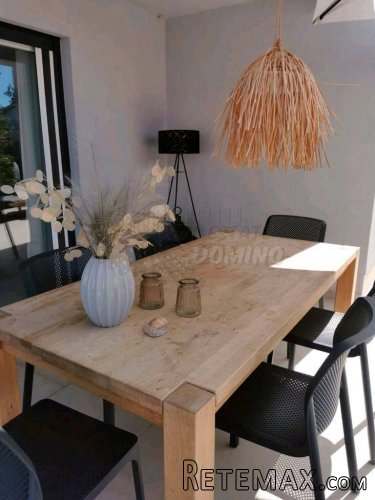 Prekrasan dizajnerski opremljen apartman s bazenom! - 6