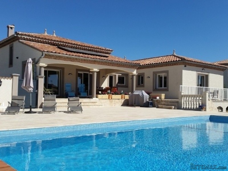 Splendid Villa With 235 m2 Including An.. - 2