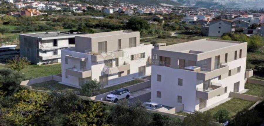 KAŠTEL KAMBELOVAC-JEDNOSOBNI STAN