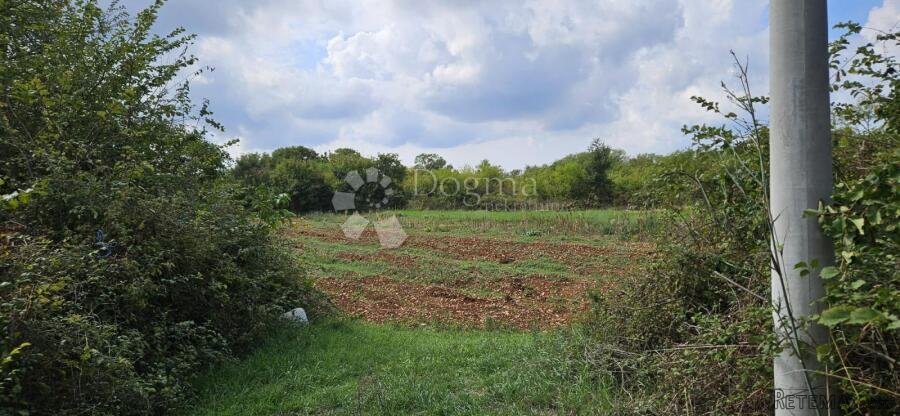 Zemljište uz sami rub građevinske zone
