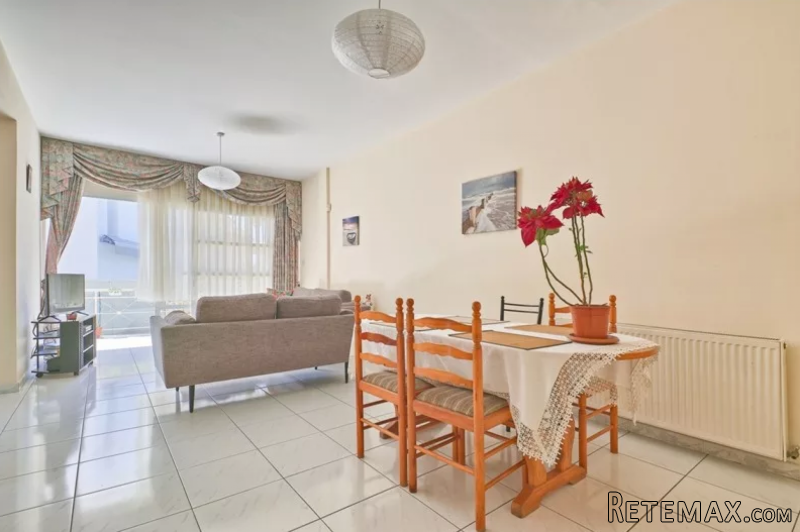 Four Bedroom Beautiful Maisonette For..