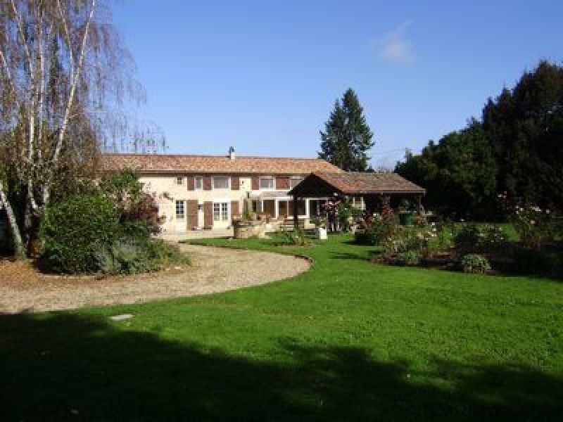 Large Detached Stone Property In Over 1..