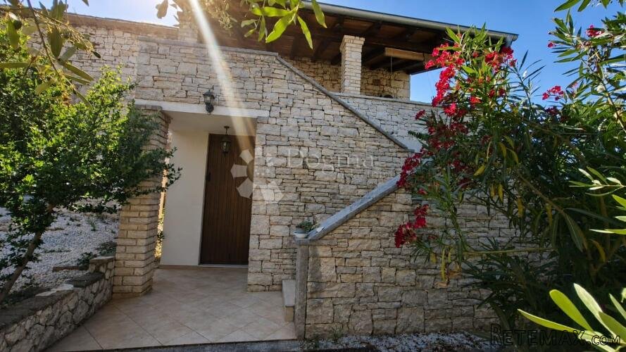 Kamena kuća u okolici Poreča – blizu mora - 3