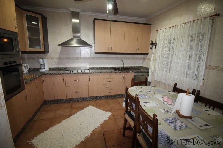 This beautiful finca with 5 bedrooms and 2 bathrooms is.. - 3