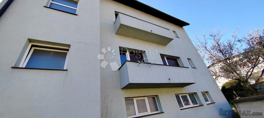STAN i TAVAN NA BUKOVAČKOJ - POTENCIJAL !!!