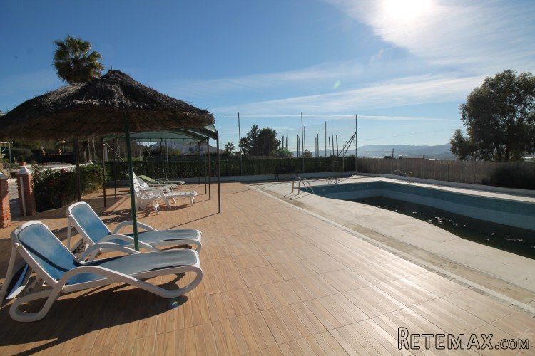 This beautiful finca with 5 bedrooms and 2 bathrooms is.. - 5