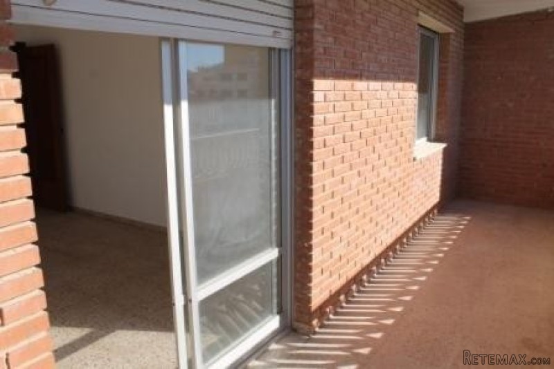 2 Bedrooms Apartment For Sale