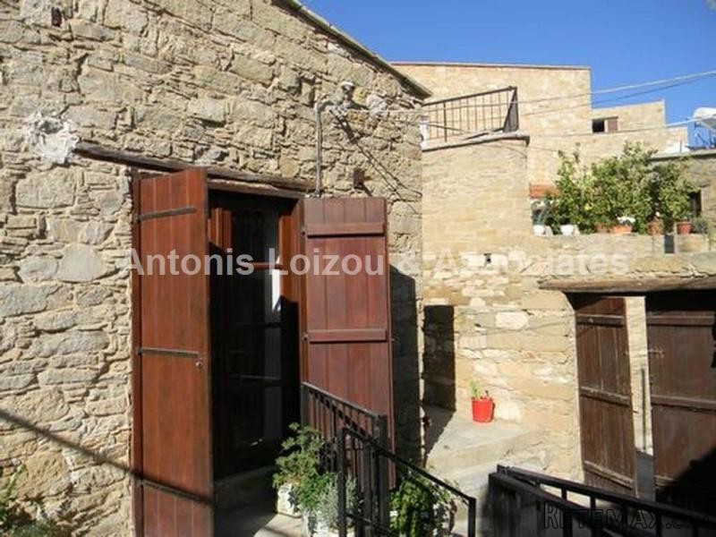 Four Bedroom Traditional Stone House - 2