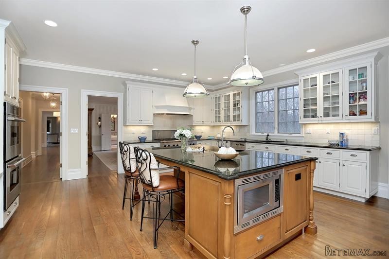 6 bedroom House For Sale: 69 Porchuck.. - 2