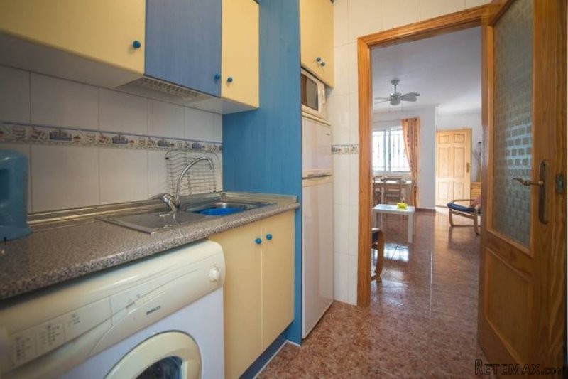 2 bedroom, 1 bathroom Apartment, Entre.. - 2