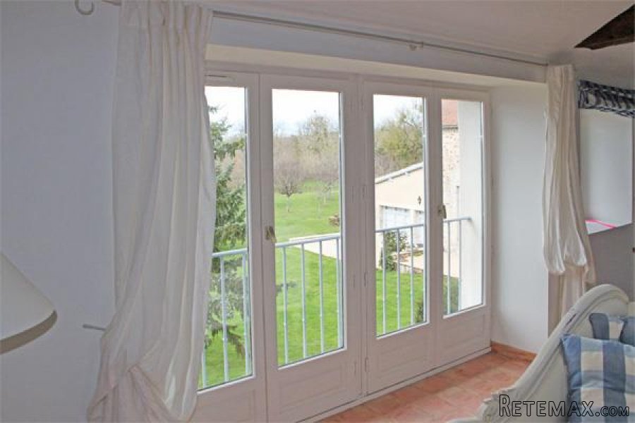 Les Forges (79) . Luxury 2 bedroom apartment in grounds of.. - 10
