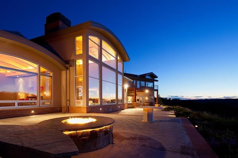 5 bedroom House For Sale: 1933 Deer..