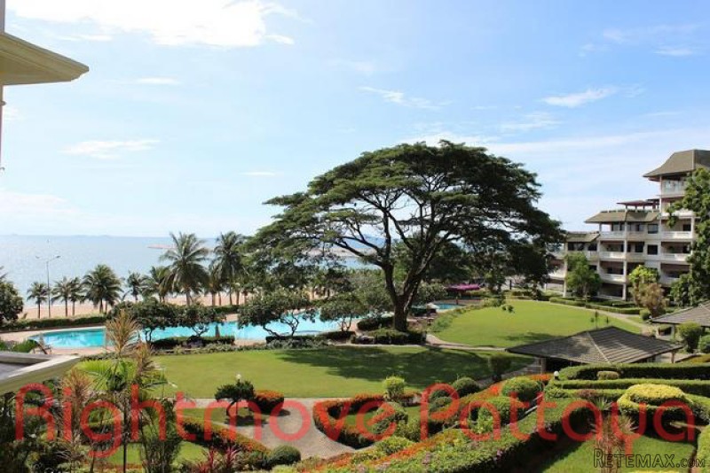 2 Bedroom Condo for sale in Na Jomtien..