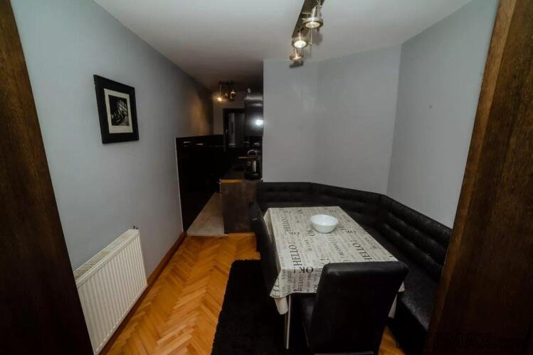 Prodajem fantastičnu kuću sa 3 LUX apartmana na najlepšoj lokaci - 4