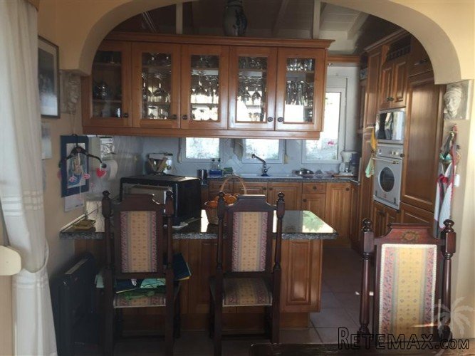 This beautiful villa is located in El Campello namely in.. - 4