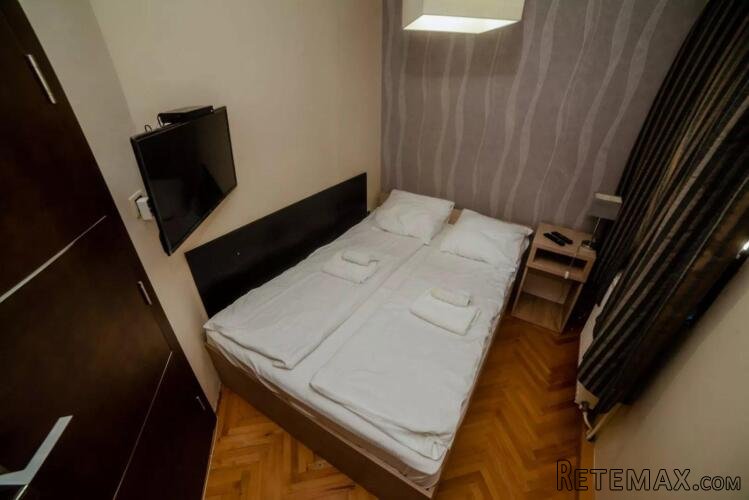 Prodajem fantastičnu kuću sa 3 LUX apartmana na najlepšoj lokaci - 5
