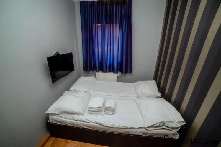 Prodajem fantastičnu kuću sa 3 LUX apartmana na najlepšoj lokaci - 6