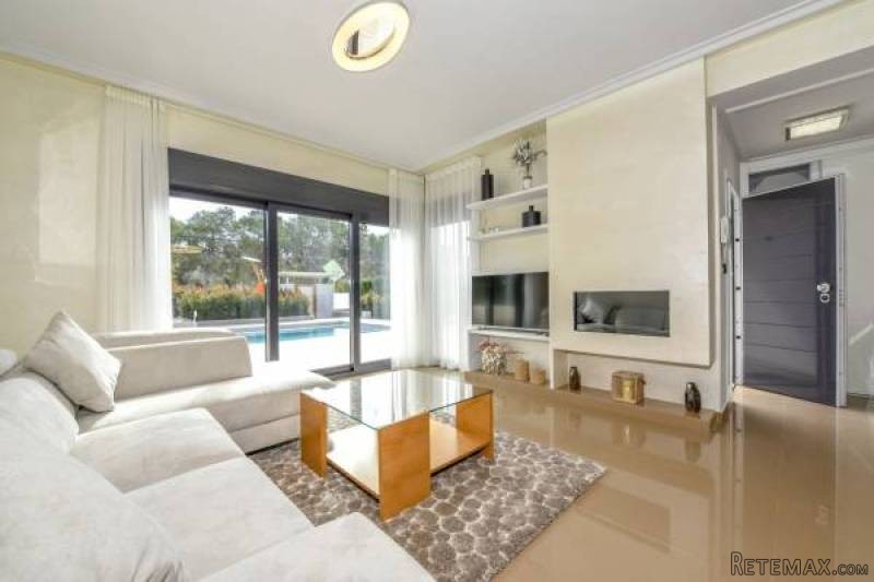 4 Bedroom 4 Bathroom Villa In Dehesa De..