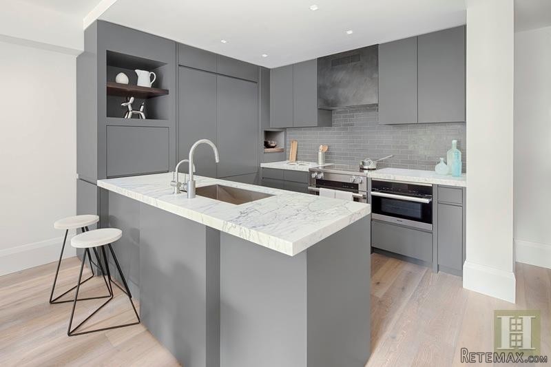 2 bedroom Apartment For Sale: 318 WEST..