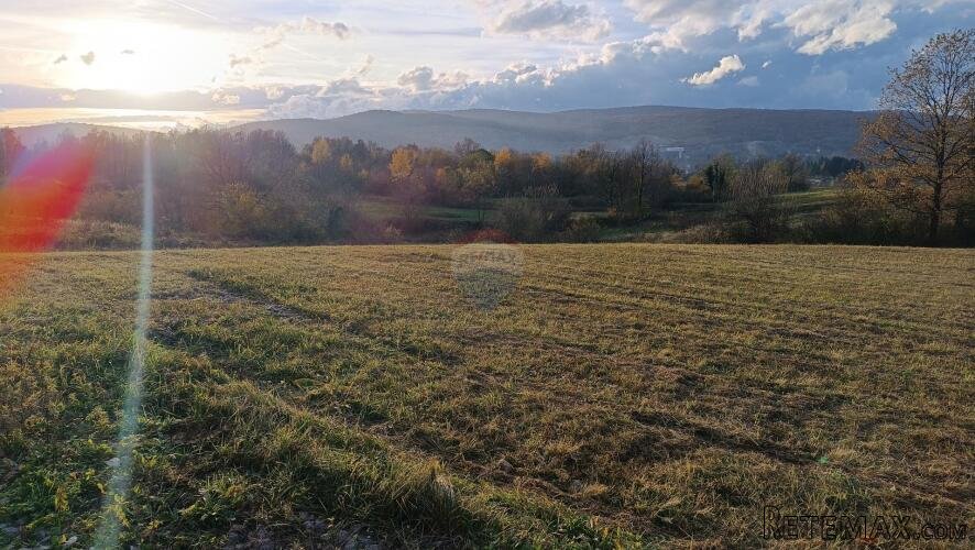Ogulin-Tounj,građevinsko zemljište 958 m2 - 2