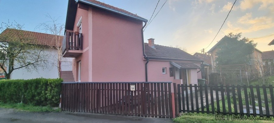 Prodajem kucu u Borci - 2