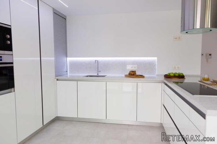 This designvilla in Los Balcones, Torrevieja has 4 bedrooms.. - 3