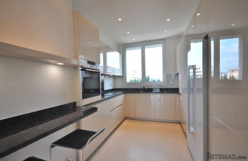3 Bedroom Apartment For Sale In Cannes - 2
