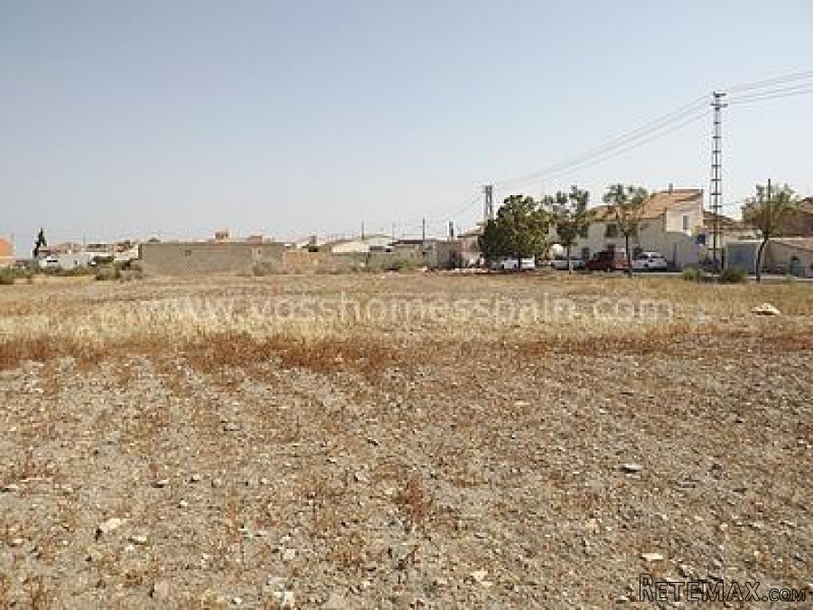 Large country property of 100m2 with 2,400m2 of URBANIZABLE.. - 4