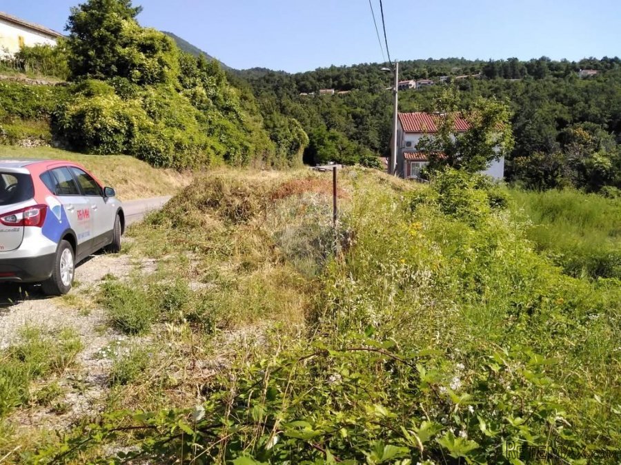 POLJANE - SVETI PETAR - GRAĐEVINSKI TEREN - 1.054 m2 - 4