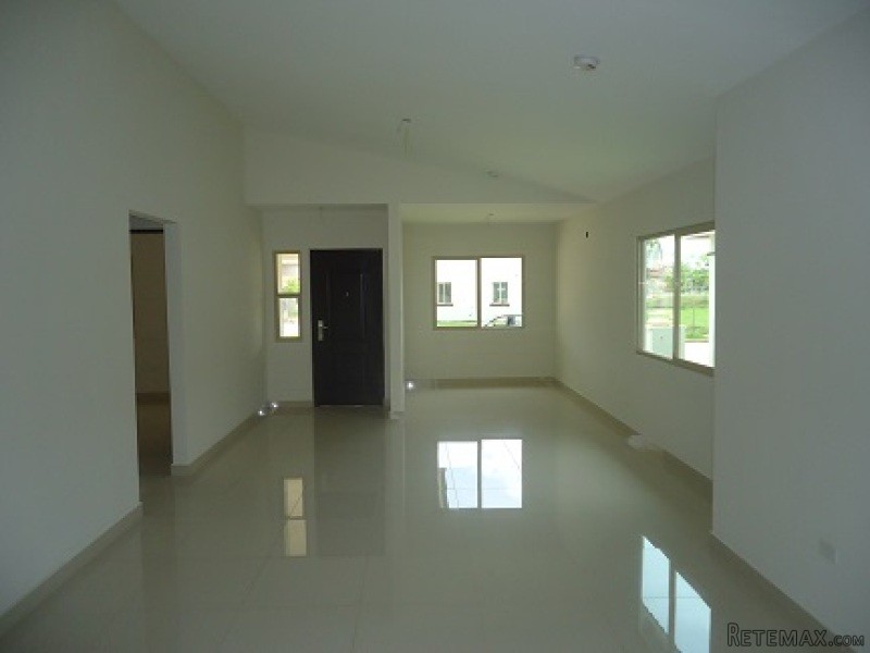 For sale house in Spring Hills, La.. - 2