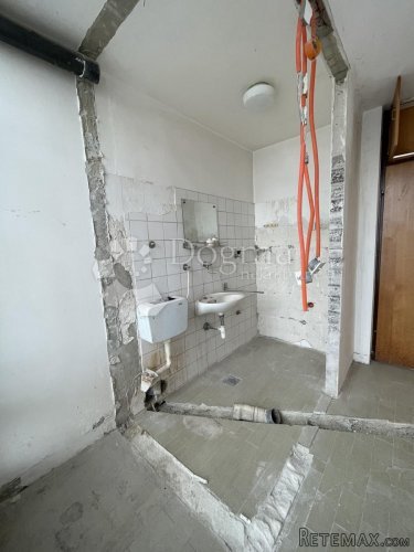 Stoja - stan na dvije etaže za adaptaciju - 7