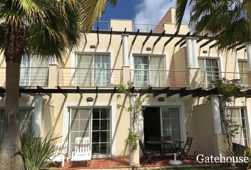 3+1 Beds Townhouse For Sale In Vila Sol..