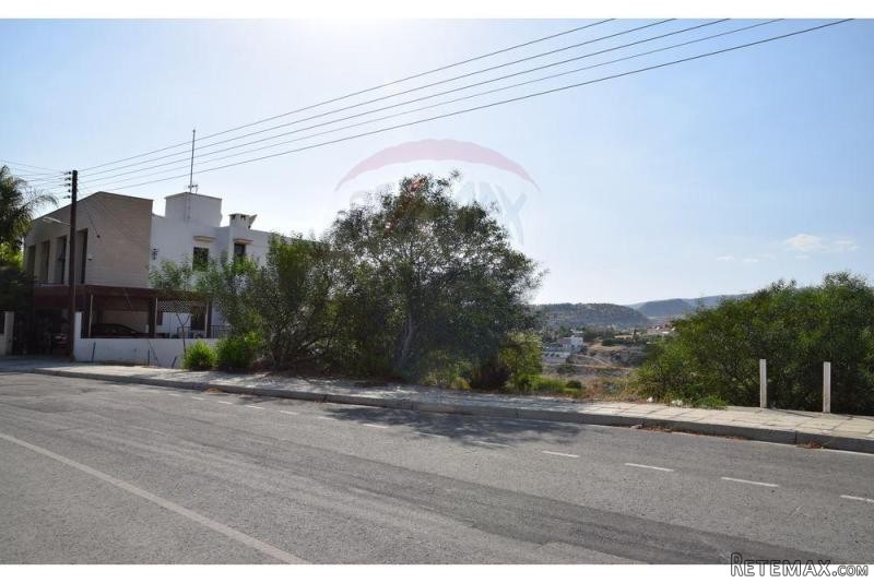 Plot of Land for Building - For Sale -..