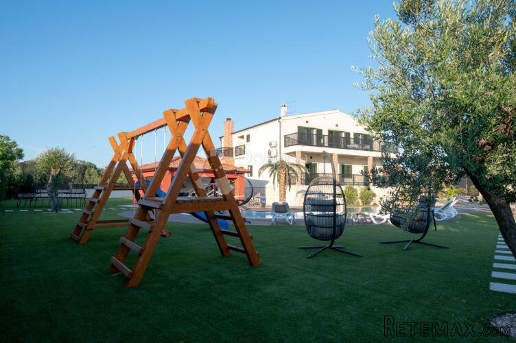 Hacienda s najvećim privatnim bazenom u okolici - 3