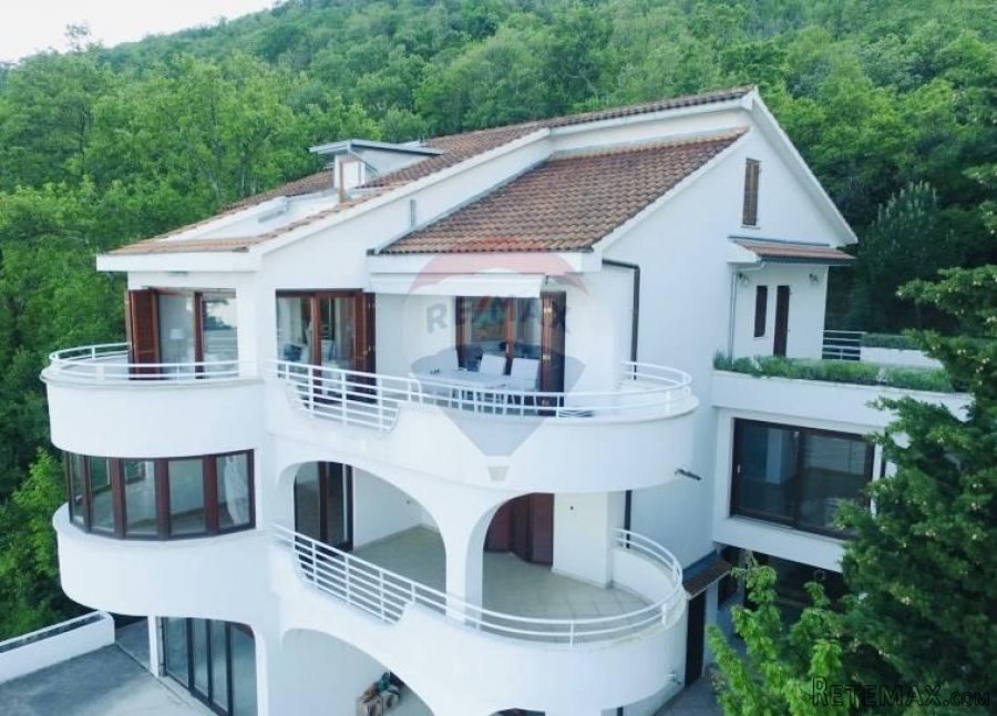 OPATIJA - prekrasna vila s otvorenim pogledom na Kvarner - 3