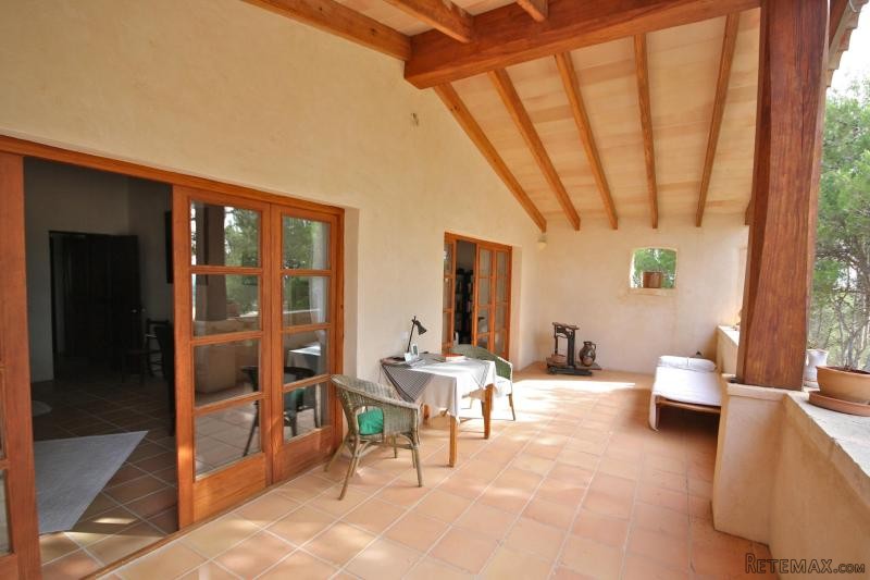 Charming country house with two..