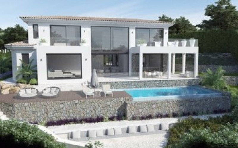 Completely refurbished house in Santa..