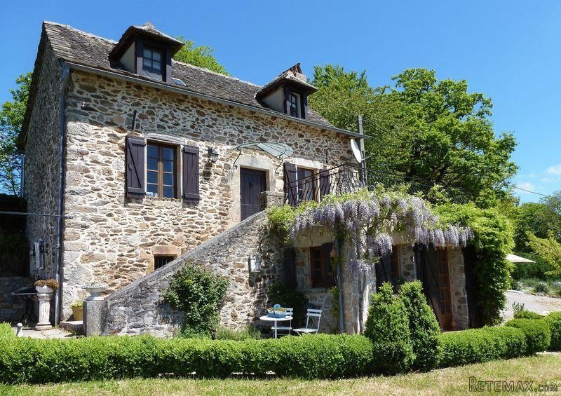 3 Bedroom Farm House For Sale