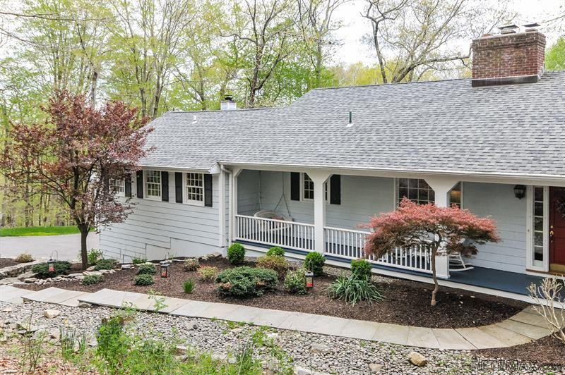 5 bedroom House For Sale: 16 Mt Holly.. - 2