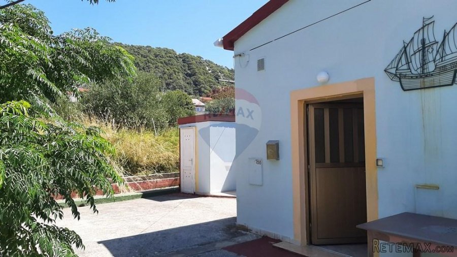 RAB, BARBAT - kućica i započeta gradnja u blizini mora