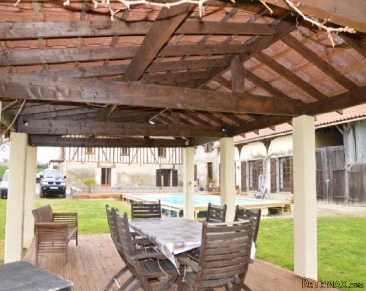 Large country house with spacious gite.. - 2