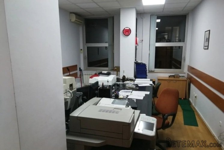 Poslovni prostor 145m2 u Radnickoj-Novi Sad - 2