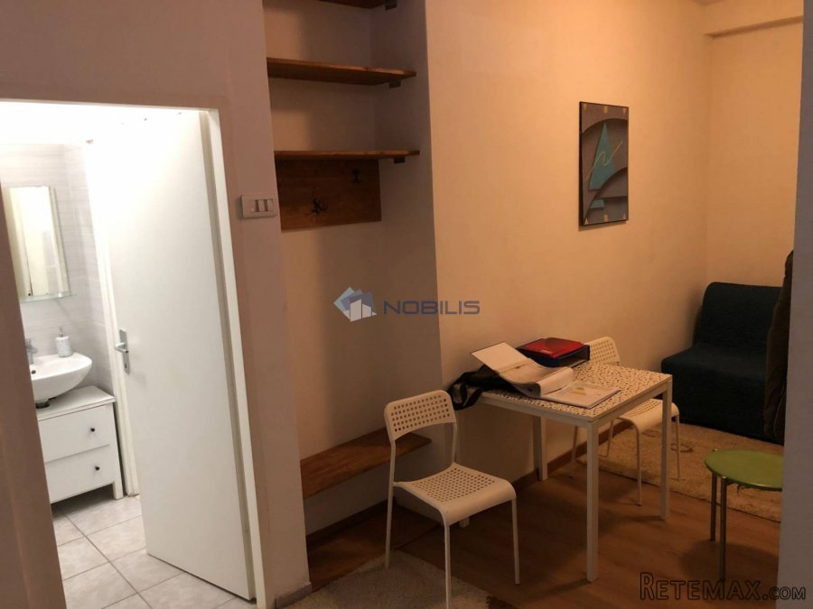 Zagreb, Sesvete ( Selčina), 25m2+ parking - 2