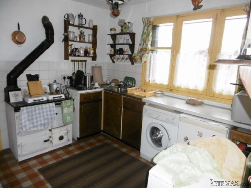 Traditional Detached House with Garden - 2